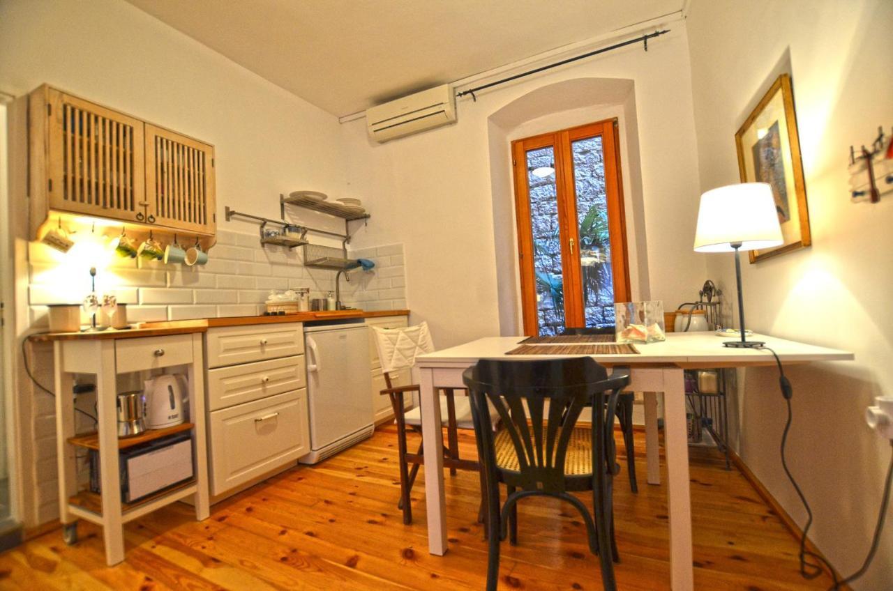 Leko Old Town Apartment Ровінь Екстер'єр фото